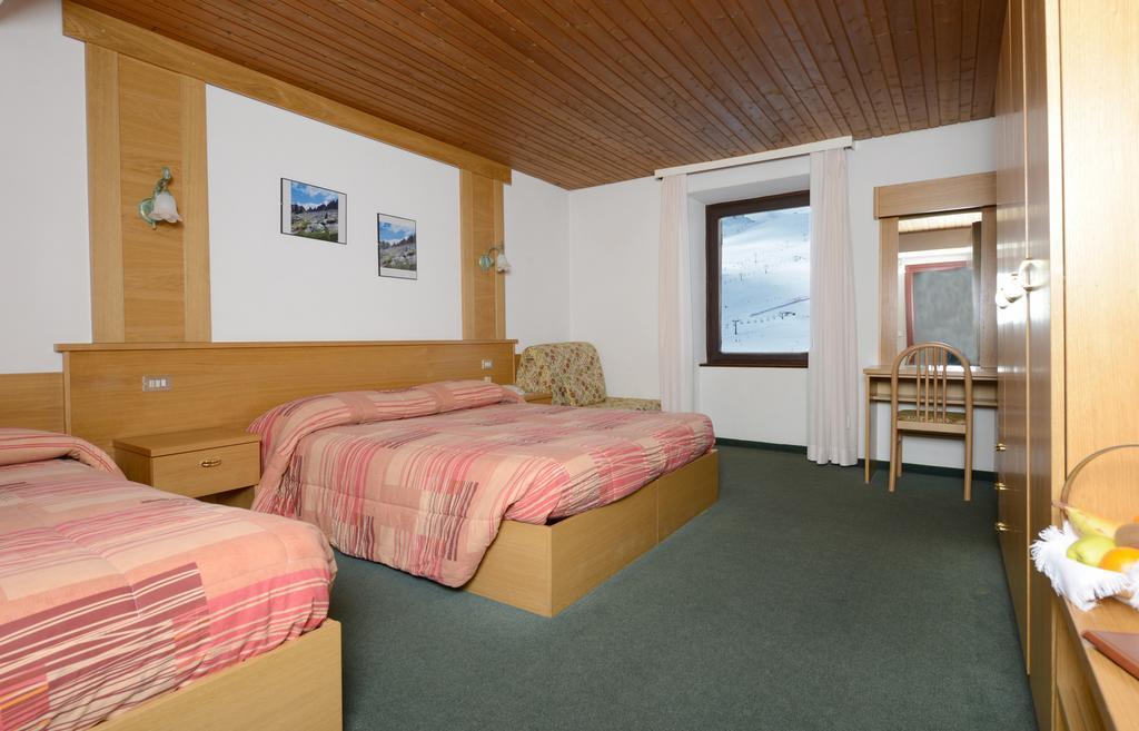 Savoia Hotel Passo del Tonale Værelse billede
