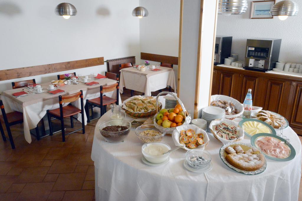 Savoia Hotel Passo del Tonale Eksteriør billede